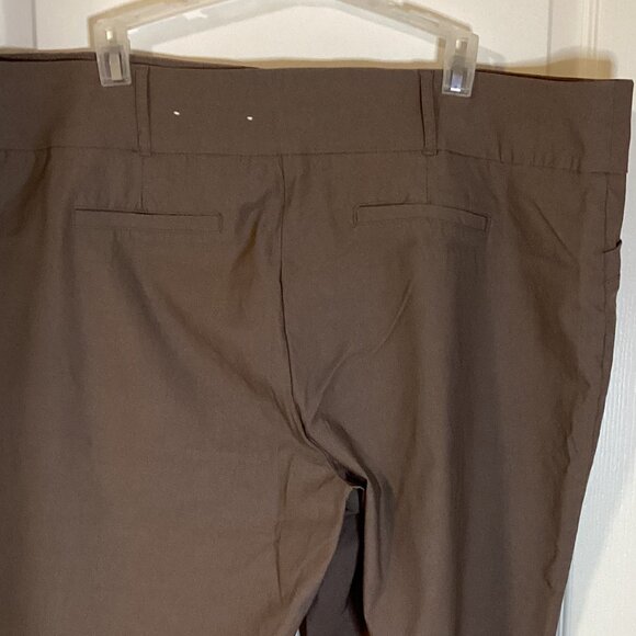 Penningtons Witty is Pretty Womens Capris Cropped Pants Stretch Pull-On Size 22 - Picture 6 of 9